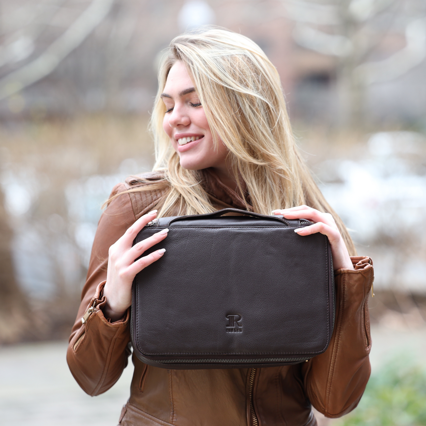 Sleek Leather Essentials Kit