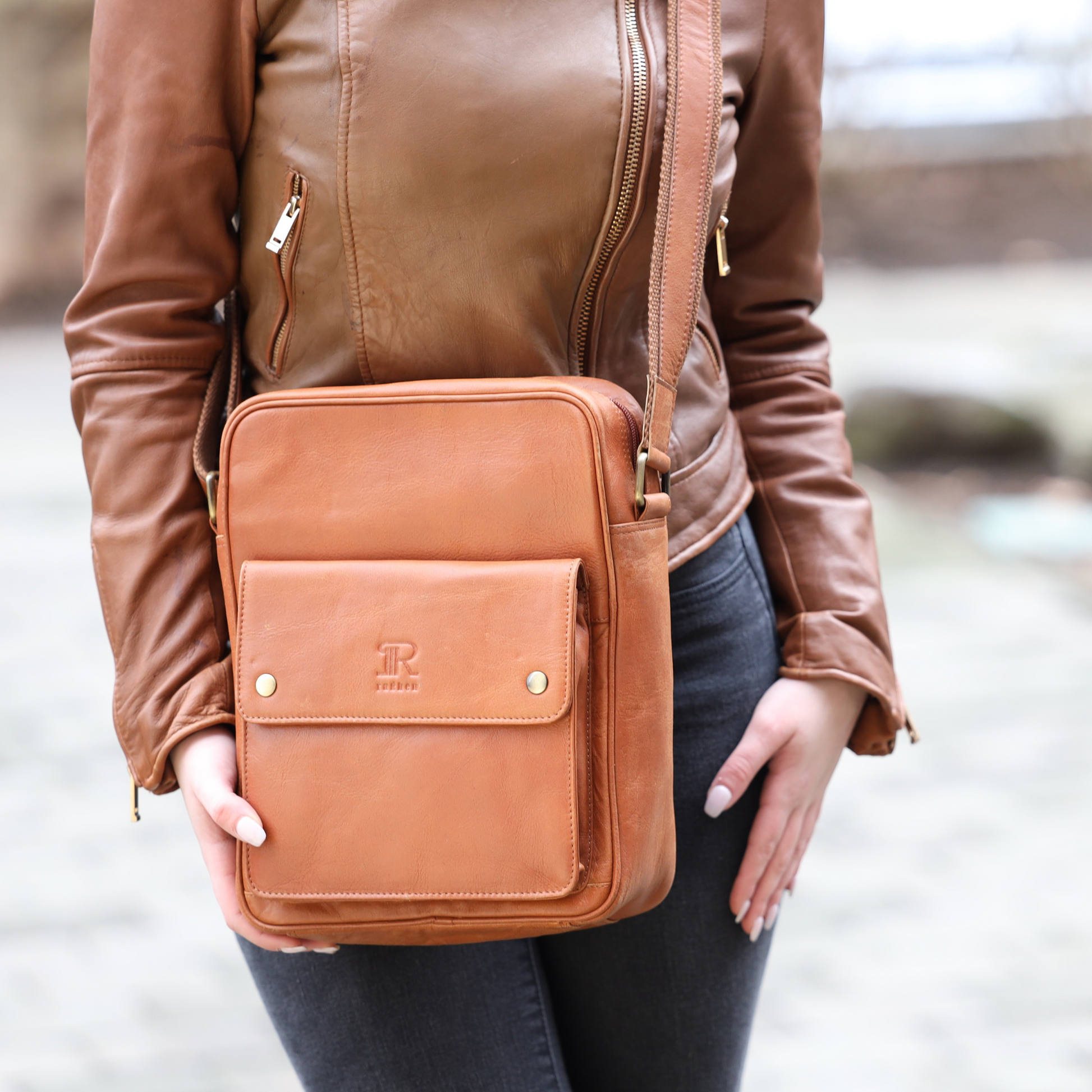 Tan Leather Messenger Bag